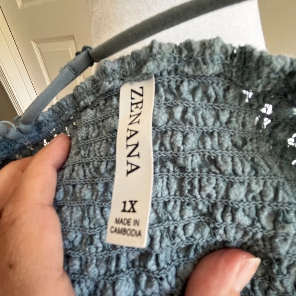 Zenana Tank 1X Lace Detail Vneck Blue Babydoll Style Flowy Feminine - Picture 8 of 14